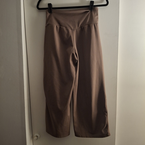 High-Waisted Tan Women's Pants - Picture 2 of 8